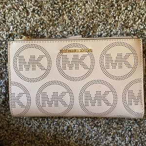 pink Michael kors wallet